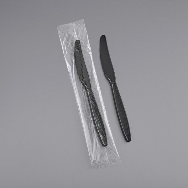 Individually Wrapped Black Heavy Weight Plastic Fork (950/Case)